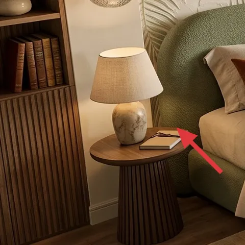 plug-in table lamp with beige drum shade